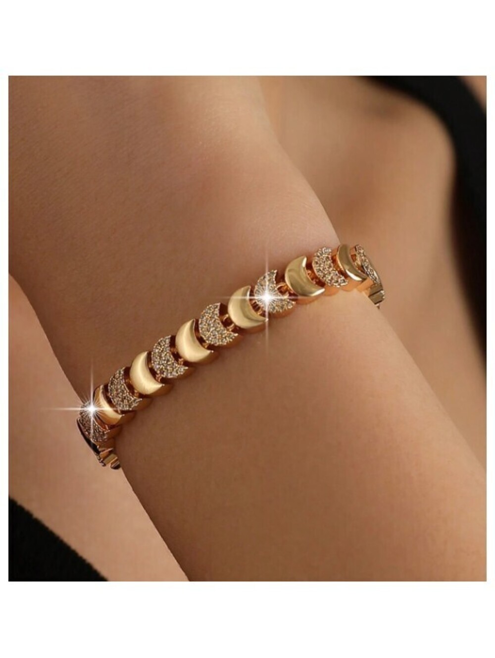 Crescent moon - Bracelet - Gold - CZs - 7"